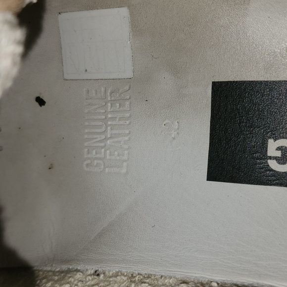 COPY - "'GOLDEN GOOSE"  RUNNING SOLE SHOES SZ 42 (9) - Picture 12 of 16